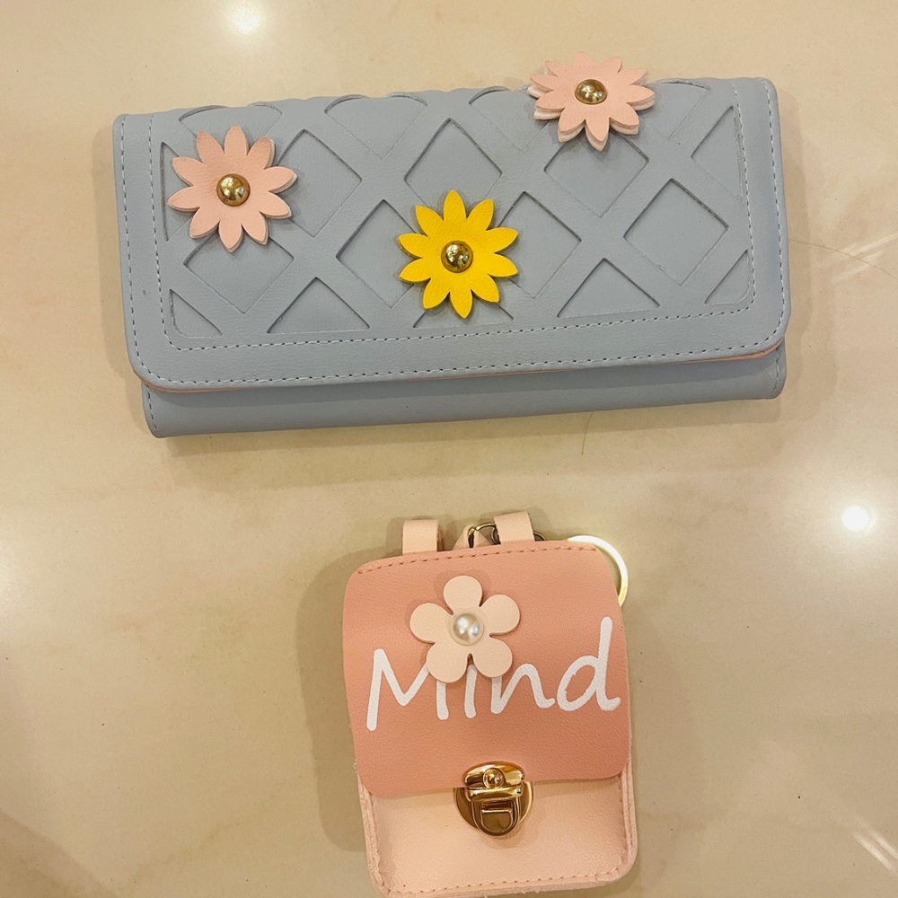 Women wallet with flower and coin purse